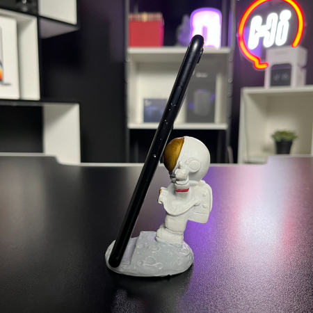 Trade in Apple iPhone SE (2020) 64Gb Black IMEI: 6811